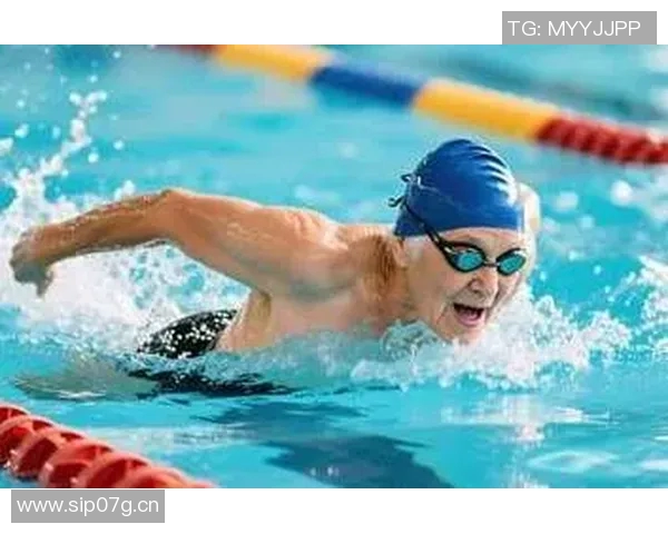 游泳技巧提升与科学训练方法解析,助力游泳运动表现的全面提高 游泳技巧提升与科学训练方法解析,助力游泳运动表现的全面提高